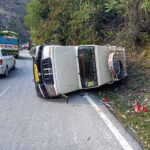 देहरादून: हरिद्वार हाईवे पर भीषण सड़क हादसा, अनियंत्रित होकर पलटी कार; तीन घायल