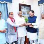 उत्तराखंड की राजनीति में बड़ा मोड़: गूलरभोज जलाशय में एक ही नाव पर सवार हुए सीएम धामी और विधायक अरविंद पांडेय, सियासी गर्माहट के बीच दूर हुईं दूरियां