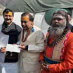 उत्तराखंड: उद्योगपति मुकेश अंबानी ने किए बदरीनाथ-केदारनाथ के दर्शन, मंदिर समिति को दान दिए दस करोड़