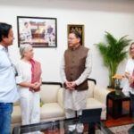 मुख्यमंत्री श्री पुष्कर सिंह धामी से अंतरराष्ट्रीय फिल्म निर्माताओं के प्रतिनिधिमंडल ने की भेंट।