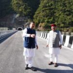 मुख्यमंत्री श्री पुष्कर सिंह धामी ने रुद्रप्रयाग में चारधाम सड़क परियोजना के अंतर्गत निर्मित पुल एवं सुरंग परियोजना का अवलोकन किया