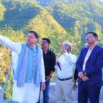 मुख्यमंत्री श्री पुष्कर सिंह धामी ने श्रीनगर-देवप्रयाग राष्ट्रीय राजमार्ग पर पहाड़ी के उपचारात्मक कार्यों का किया निरीक्षण